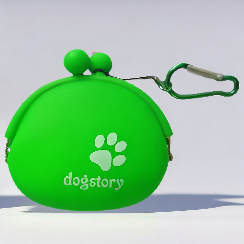 Convenient Silicone Pet Snack Bag: Keep Treats Handy